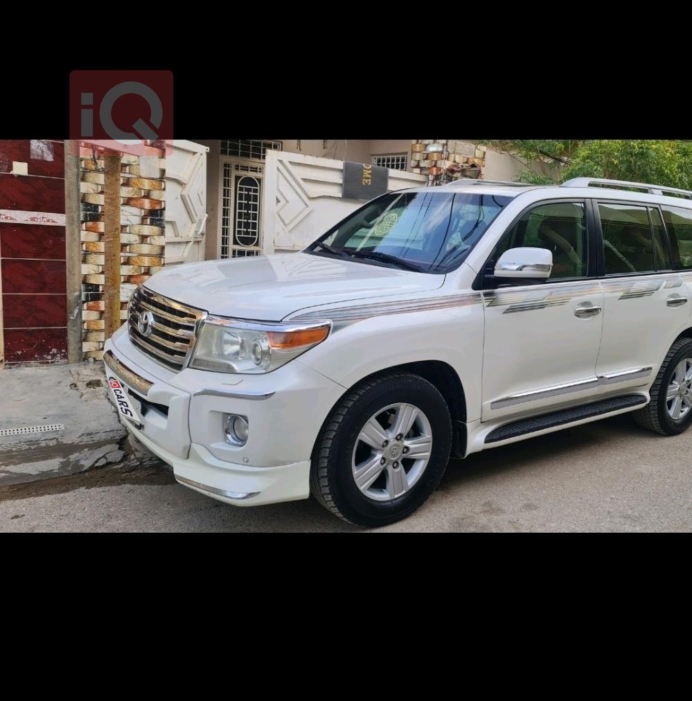 تويوتا لاندكروزر